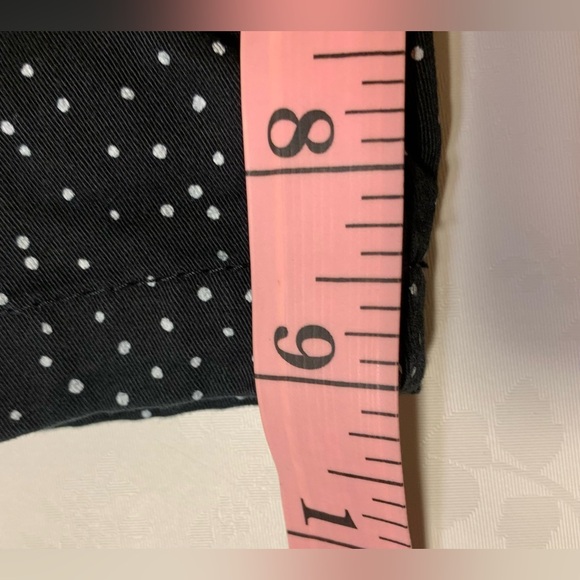 EUC Shorts: Polka Dot, Denim, High Mid-Rise, Straight Fit, 5-Pocket - Picture 8 of 9